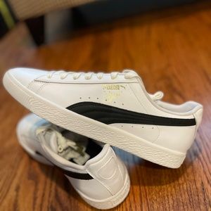 PUMA CLYDE Sneakers